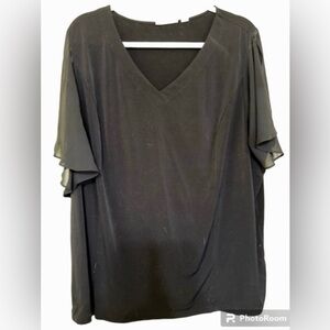 Top W/Split sheer flutter sleeves - 2X - Black-Susan Graver- Short Sleeve